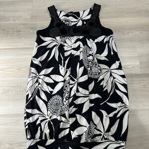 Chic Black and White Leaf Pattern Midi Dress